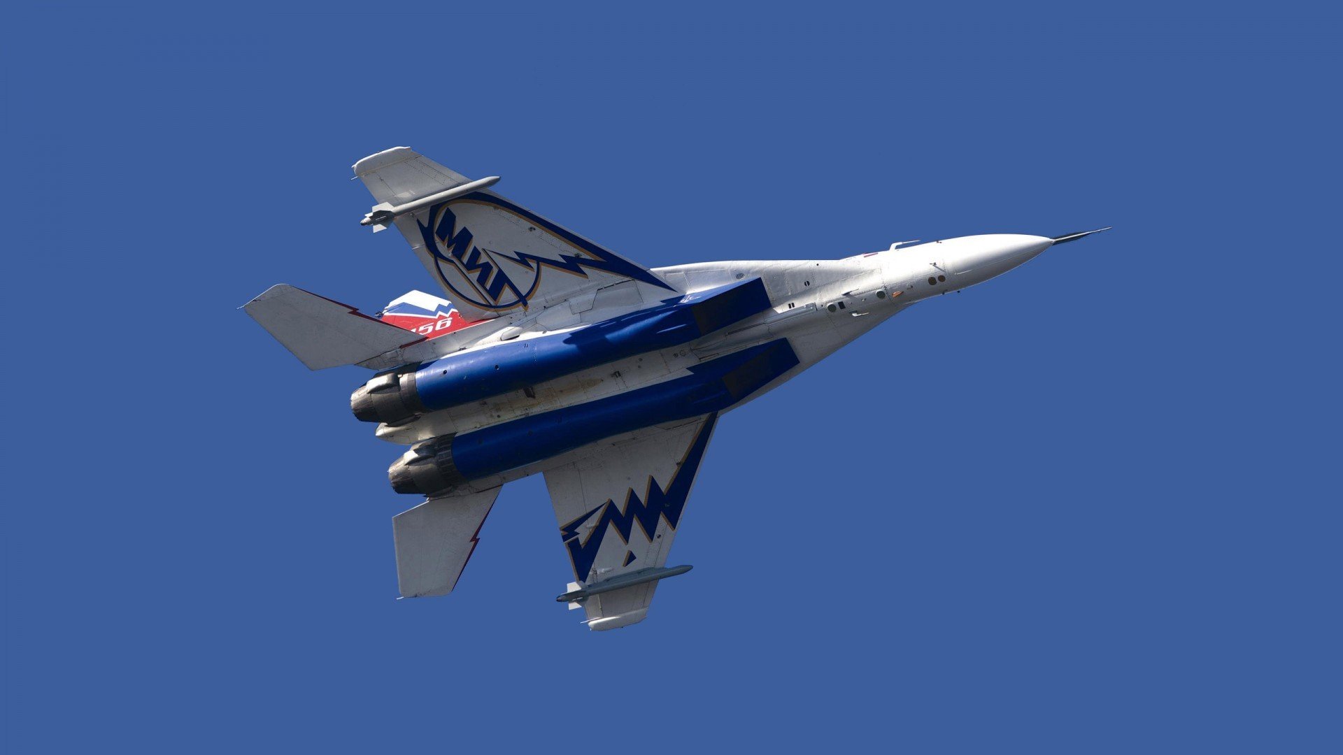 九游游戏中心官网-男子跳水动作精准度大幅提升，男子跳水视频比赛视频尴尬